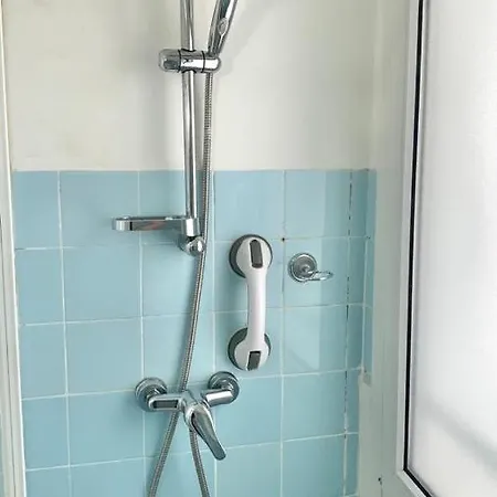 Apartemento En Con Parking דירה מונדקה