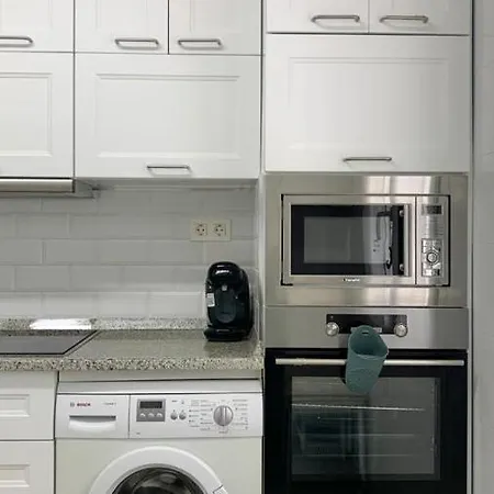 Apartemento En Con Parking 蒙达卡