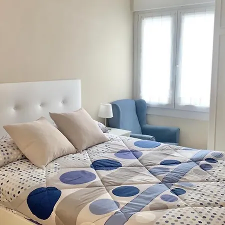 Apartemento En Con Parking 蒙达卡