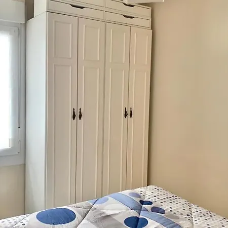 Apartemento En Con Parking Apartman